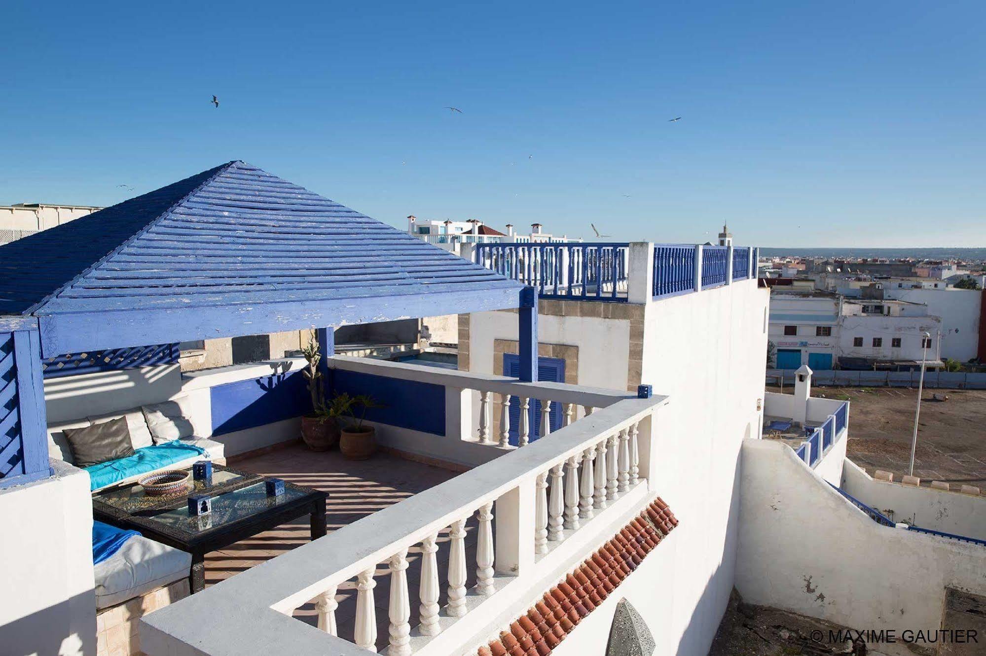 Hotel Emeraude Есувейра Екстериор снимка