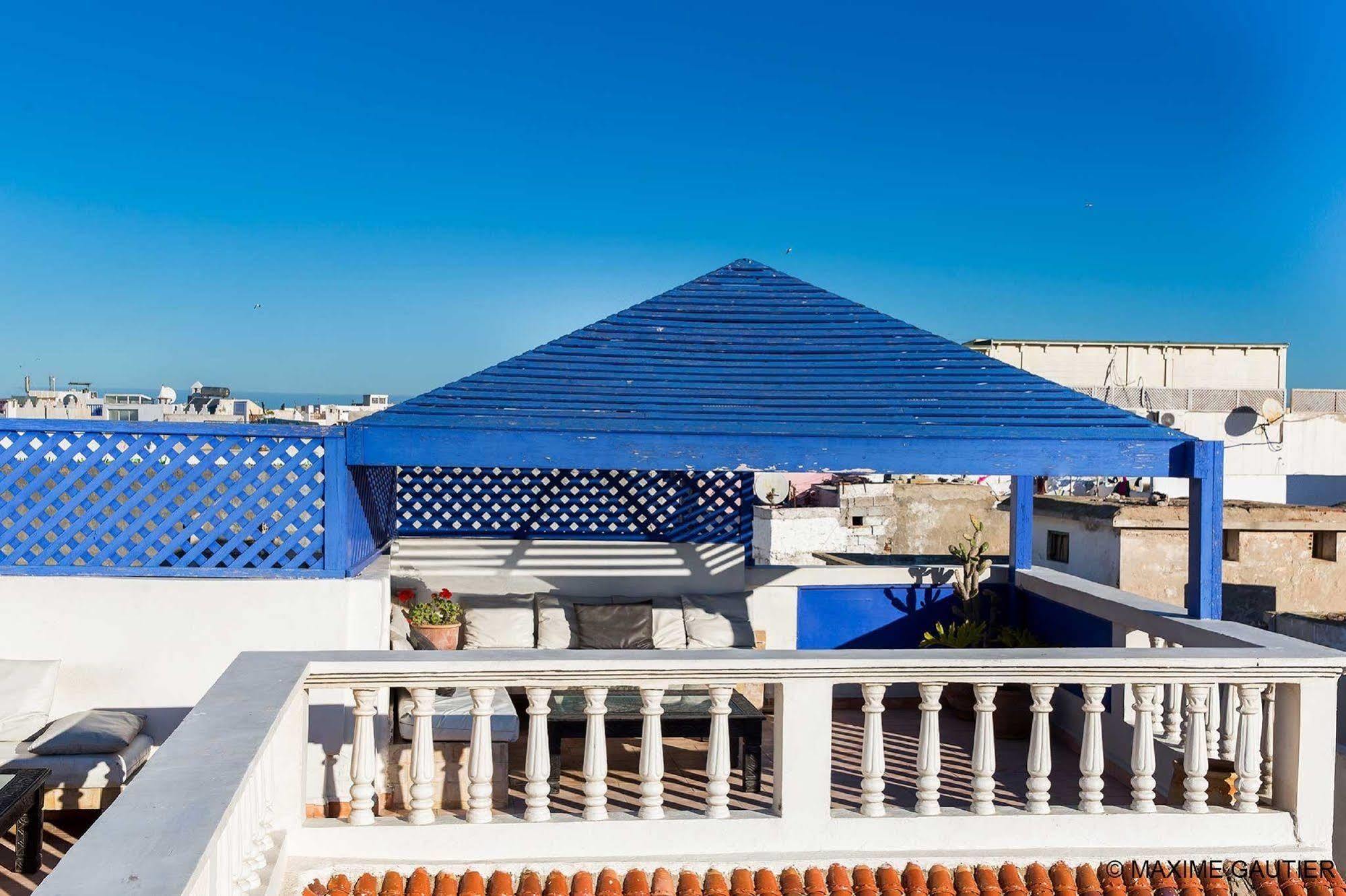 Hotel Emeraude Есувейра Екстериор снимка